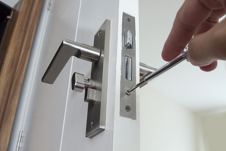 Our local locksmiths are able to repair and install door locks for properties in Worksop and the local area.